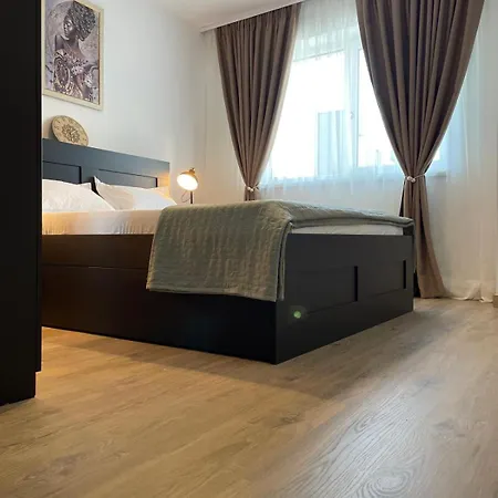 Decebal-residence High View Apartment Craiova